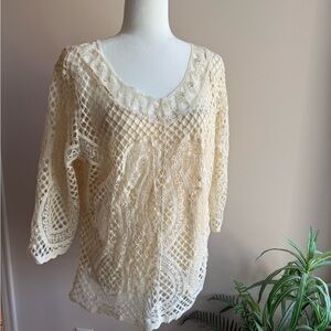 ❤️NWT❤️ Elegant Cream Lace Women's Top